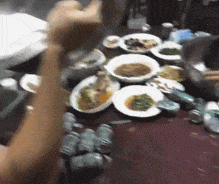 |搞笑GIF:你永远都不知道你的逗比小伙伴自己一个人的时候是什么样的!