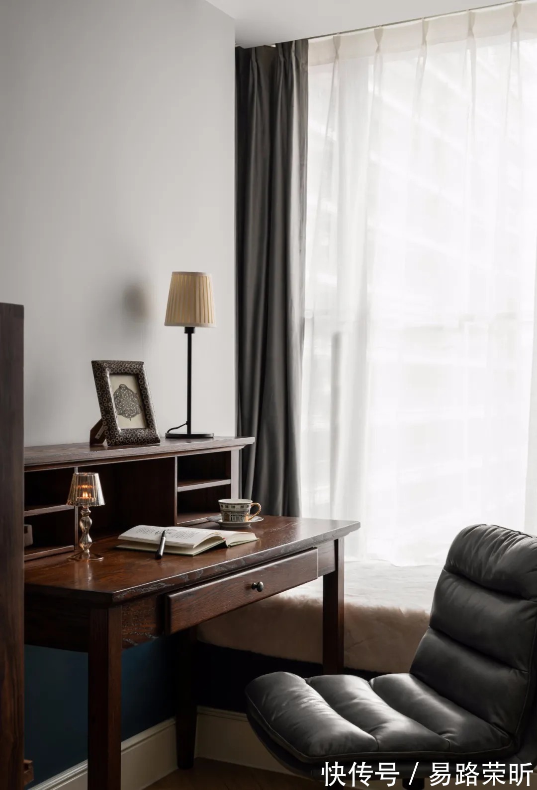 住所|把屋主中意的颜色通通搬到家中,塑造出一个时尚又颇具复古气息的高级感住所