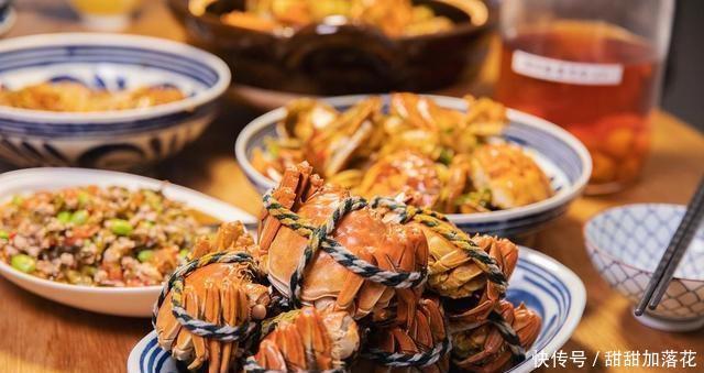 大闸蟹|原来大闸蟹可以有这么多吃法,他是秋季餐桌上美的风景