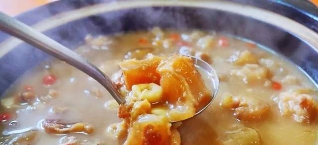 牛鞭汤|女生参加饭局时,遇见这道菜可以多吃,但是要少问,要不多尴尬!