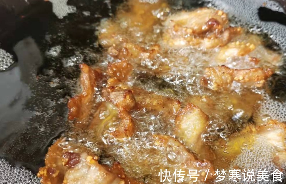 无法超越的五花肉下酒菜，香而不腻，做法简单，一口一块真过瘾