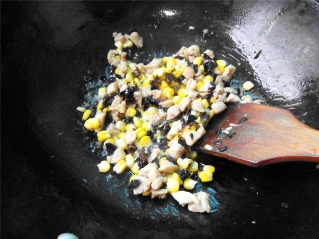 蔬菜|最通便的蔬菜不是芹菜，是它，1周吃3次，排出宿便，大肚腩不见了