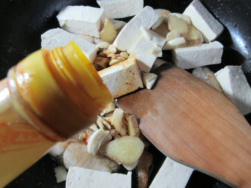 不贵|“它”比鲫鱼刺少,比黑鱼营养,比甲鱼肉多,价格不贵却很少有卖