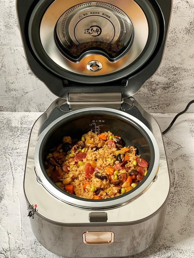 孩子|天热犯懒就吃它，饭菜一锅出，简单营养，孩子大人都吃得香