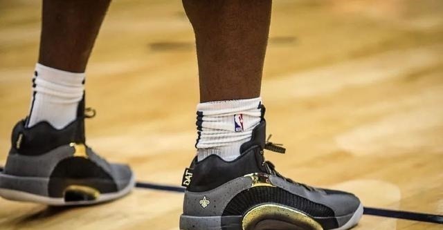 protro 球星上脚|巴特勒上脚新配色!塔图姆这双骚气!