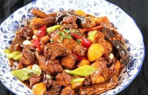 鸡肉|大厨透露：炒鸡肉时，别着急下锅，多做这2步，鲜嫩入味还不腥