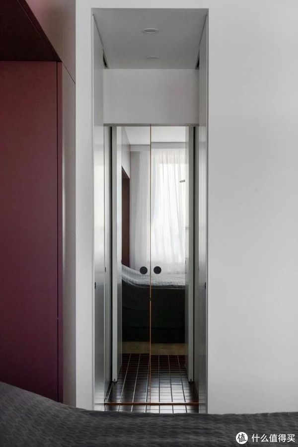 杭州|杭州95后女孩花光积蓄，买下55㎡公寓，全屋极简风，这才叫独立女士！