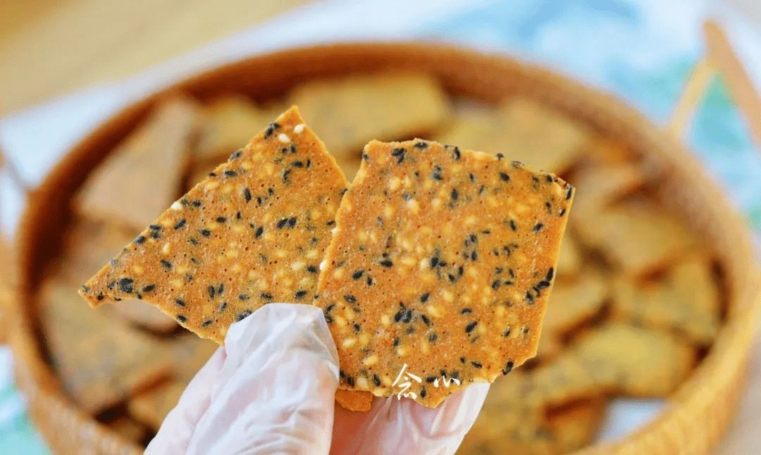 啦嘣脆，无需打发的芝麻脆，两颗鸡蛋就能做一大盘！