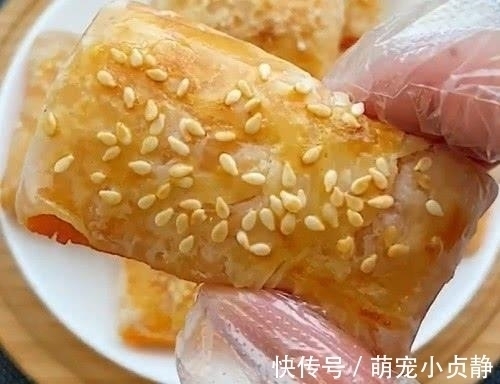 2个红薯1个鸡蛋，给孩子做个小零食，咬一口嘎嘣脆，好吃停不下来！