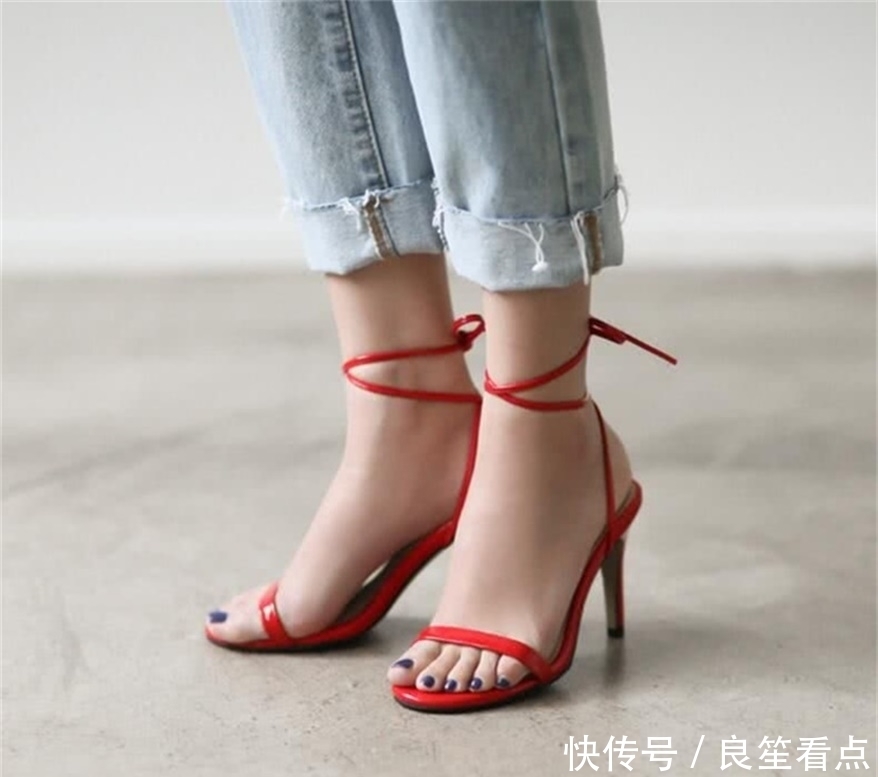 女神|高跟凉鞋女人的宠溺,让你自带气场,轻松做女神