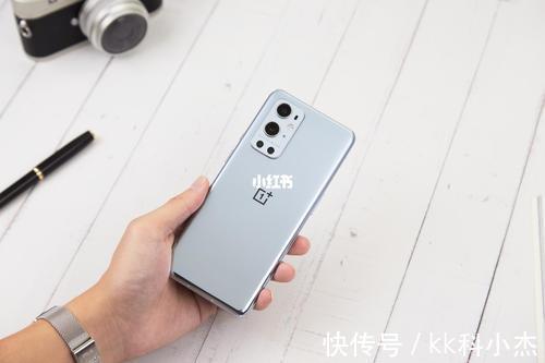 氢os|一加9pro，高通888的旗舰手机，12加256G仅需2999