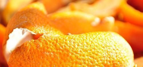 食盐|食盐加橘子皮泡一泡,喝一次能解决许多人的常见困扰,省下几百元