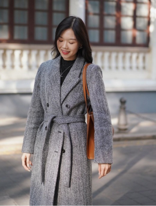 冬天|冬天大衣要怎么穿才高级?从款式和搭配入手,让你轻松美出新高度