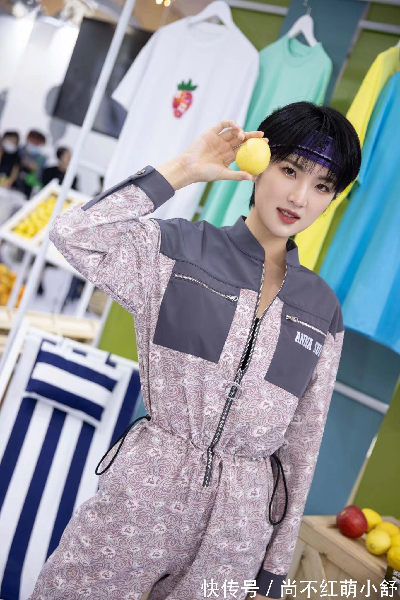 脸型 任正非之女姚安娜的“新发型”真利落,但是量感不太匹配,太显man