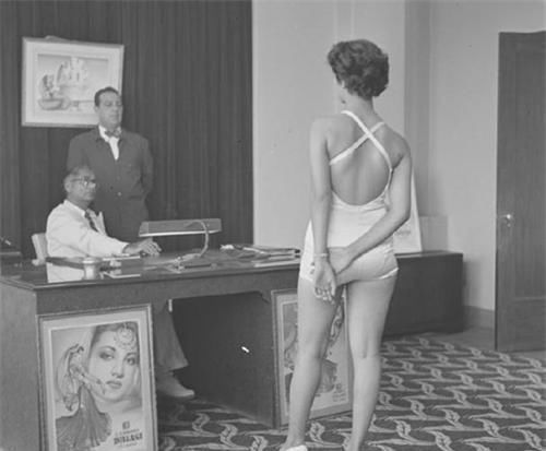 颜值|印度导演面试女明星旧照:颜值惊艳,面试过程揭开了宝莱坞的黑暗