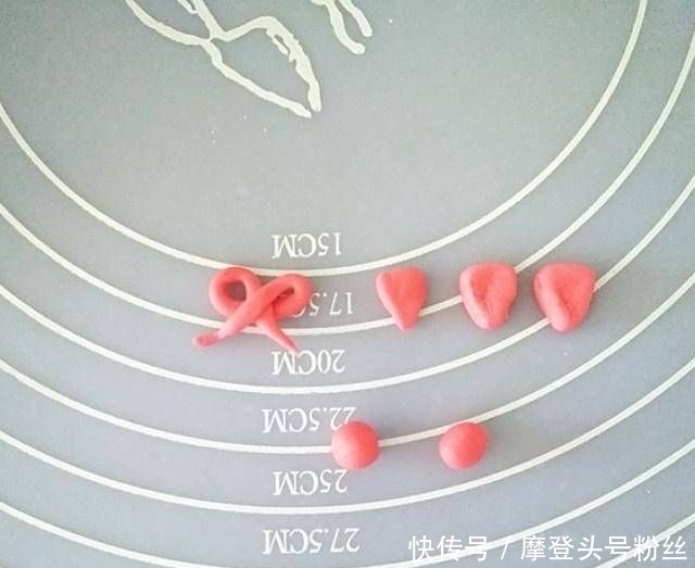 超Q小动物水饺,口感软糯,孩子们都争先恐后地吃