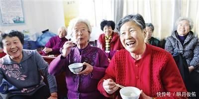 玉兰根|六十岁后还有这7个特征,说明你很健康,全符合至少能活到百岁