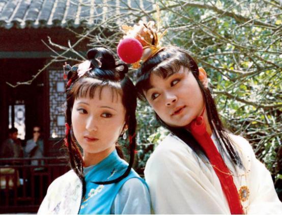 换上@红楼梦最上镜的人,不是陈晓旭张莉,而是那个不起眼的四川女孩