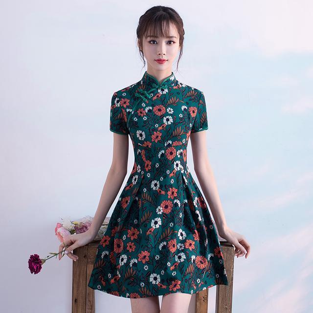 连衣裙|不要再到实体店挨宰了,旗袍裙上身特有气质,70、80后都能穿