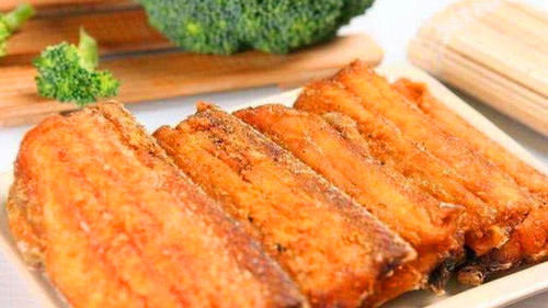 晓峰|炸带鱼,用面糊还是淀粉?牢记“4要点”,带鱼酥香、不腥不吸油