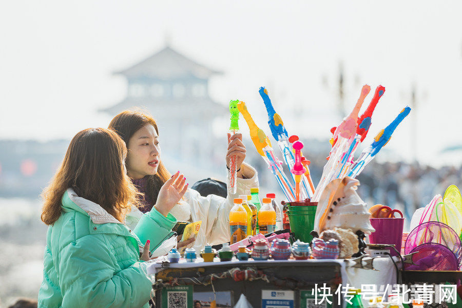 栈桥景区|假期最后一天，栈桥景区火爆