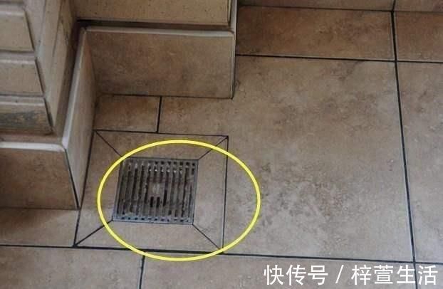 拉槽|卫生间地面不要做斜坡了,聪明人都装这种替代,下水快防滑还美观
