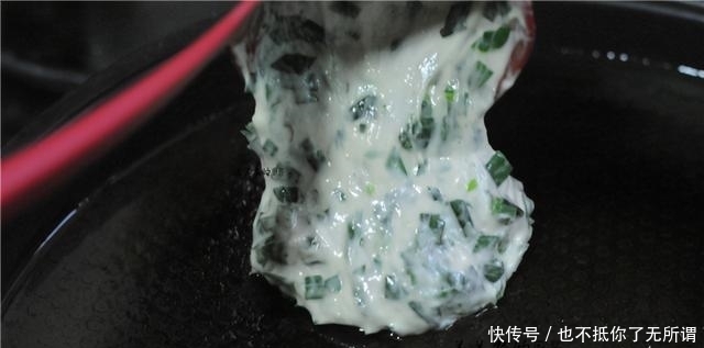 韭菜饼松软有诀窍，教你饭店不外传做法，个个柔软蓬松，真解馋！