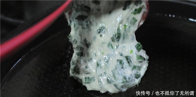韭菜饼松软有诀窍,教你饭店不外传做法,个个柔软蓬松,真解馋!