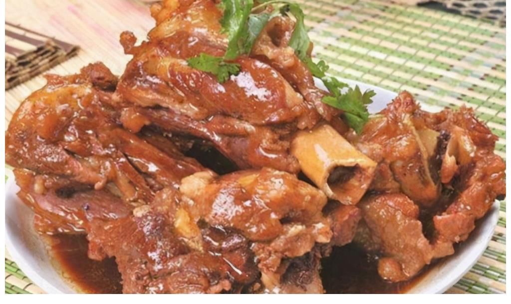 吃货爆料：猪身上这个部位，比排骨便宜好吃，不买就是“傻瓜”！