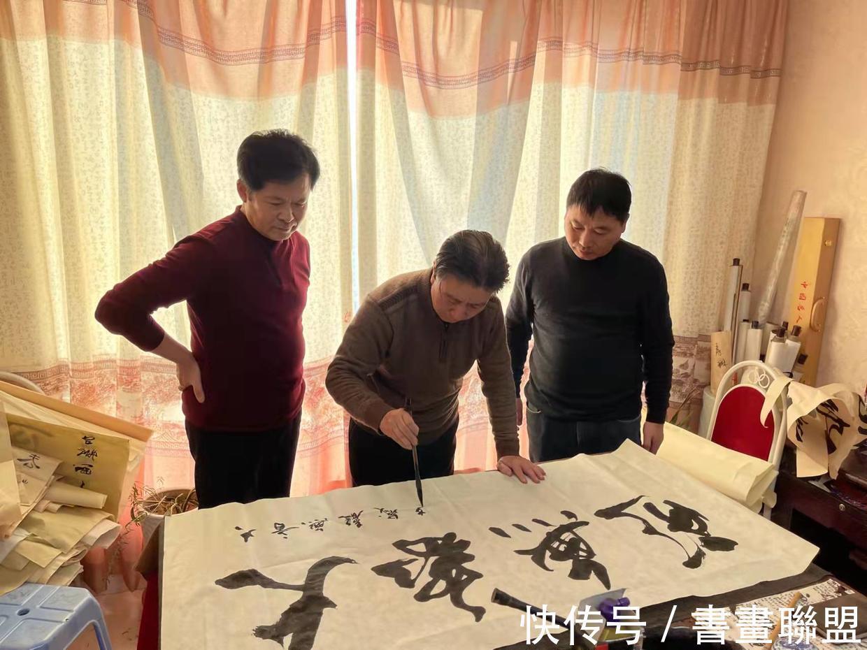 翰墨书画院!走进内蒙看望老艺术家