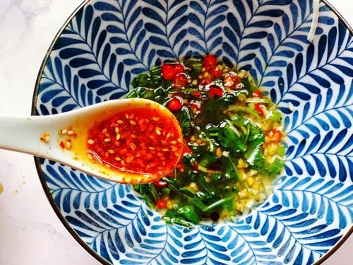 凉拌面超香料汁，懒人做法，根根入味，爽口开胃，吃了就不停下