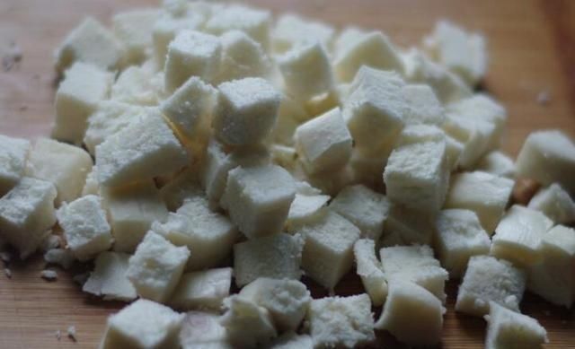 炸肉丸子时，有人用淀粉，用人用面粉，教你正确做法，太香了