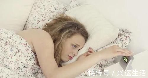 睡眠时间|糖尿病人，不改正四个行为，血糖会更高，坚持“4个一”，能救命