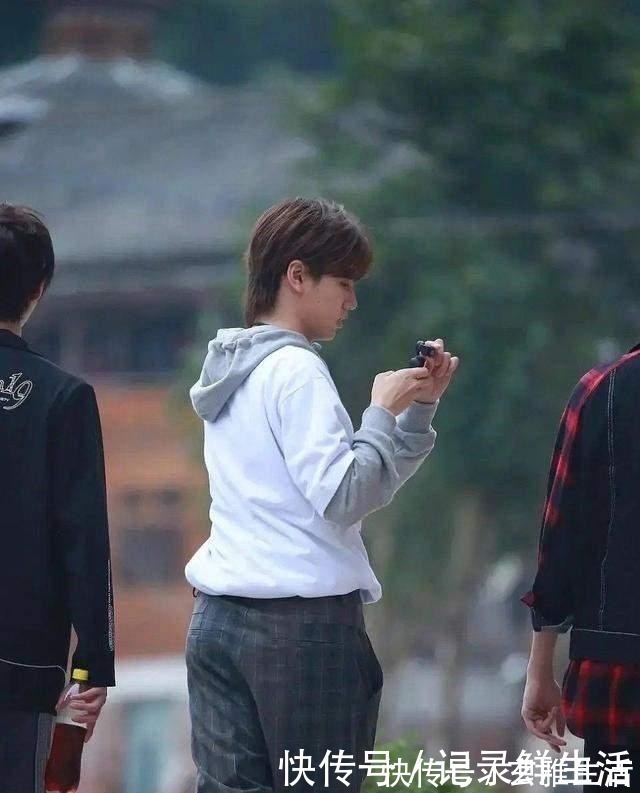 r1se|周震南之后，焉栩嘉或缺席双十二晚会，R1SE小分队谁去合适