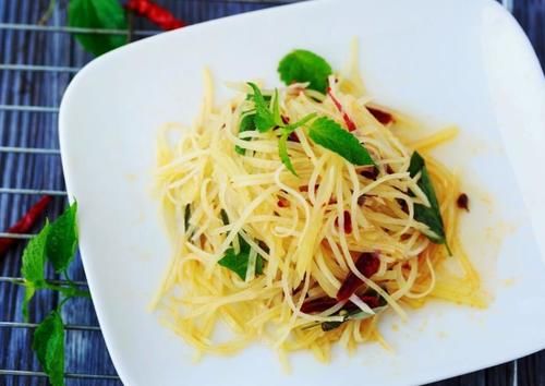 夏天我家吃此菜从不吃馒头，清肠道刮油脂，腰细了腿也瘦了