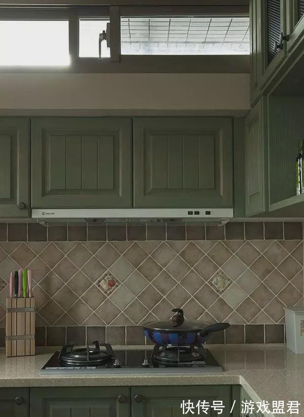 邻居|120平美式新房，刚装修完邻居就争先上门观赏，都说很喜欢书房