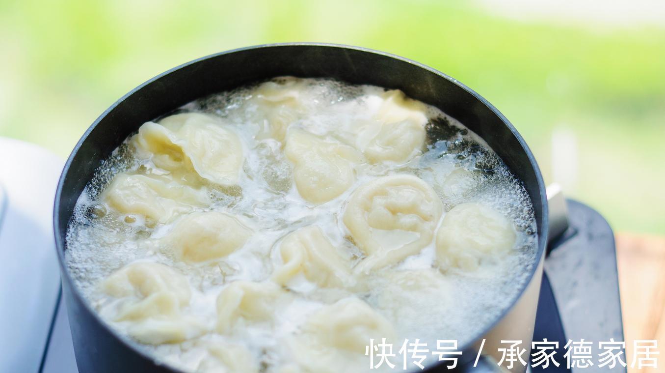 水饺|煮饺子时加点“料”,不破皮不粘连,还熟得快!