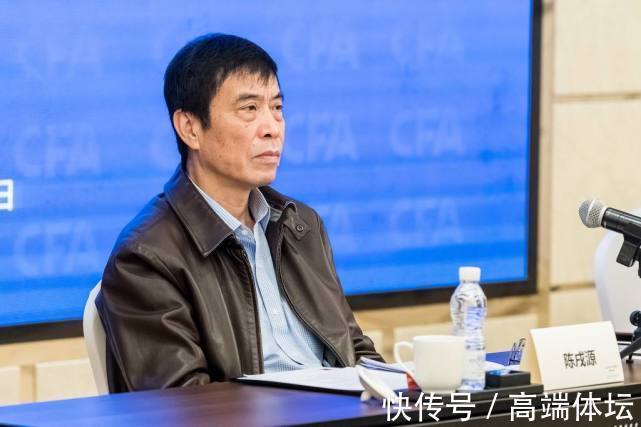 足协|《东方体育日报》:陈戌源要求归化球员履行承诺,回来为国足踢球
