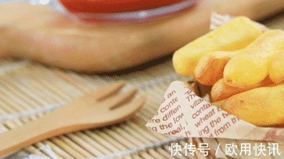 蛋黄|别等到娃不爱吃饭了才想起它!随手一做又香又脆,吃1次想3天