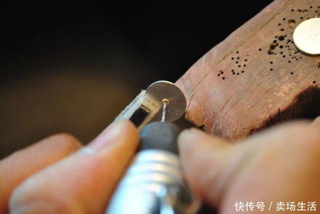 这件暗藏机关的项链，又变手链的可拆搭扣