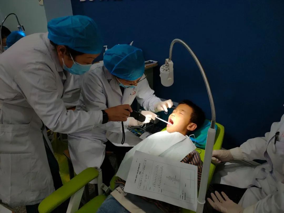 山西|守护孩子们的微笑！关爱山区儿童口腔健康义诊走进山西