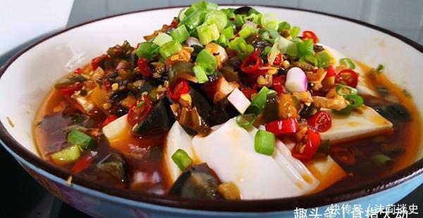 2021除夕年夜饭上桌了!妥妥的美味!酱香浓郁,香辣解馋吃得过瘾