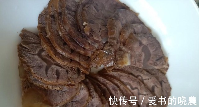 炖牛肉时，只需加入一勺特殊食材，牛肉软烂鲜香没腥味百试百灵！