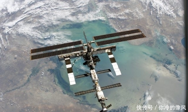 前泽友 俄罗斯筹划太空剧?不愧是战斗民族 真的很有创意