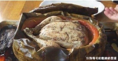 西瓜|女孩将整只鸡放入西瓜里,自称做西瓜鸡,切开后的场景让人称赞