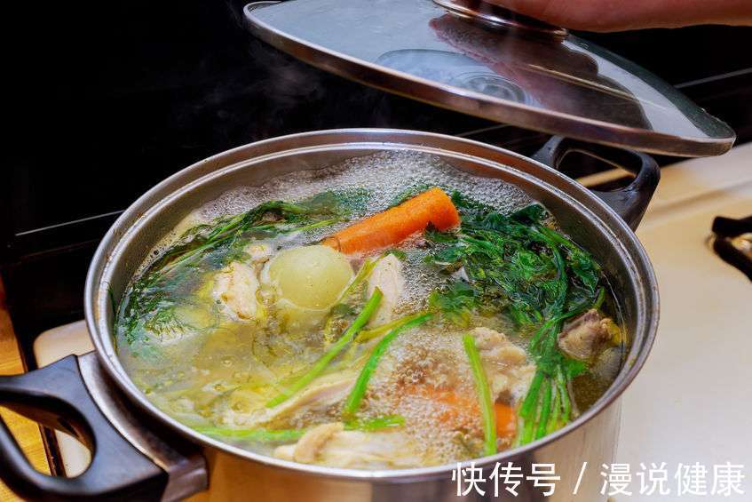 豆制品|生病了该如何饮食？比起喝白粥、少吃辣，我们倒是建议你多吃火锅