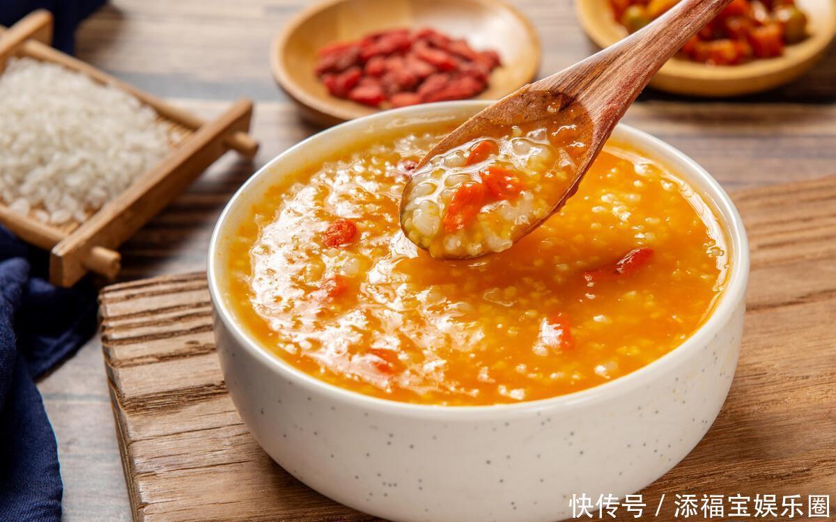 大厨|煮小米粥,直接下锅是不对的,大厨教你多做2步,又香又浓有米油