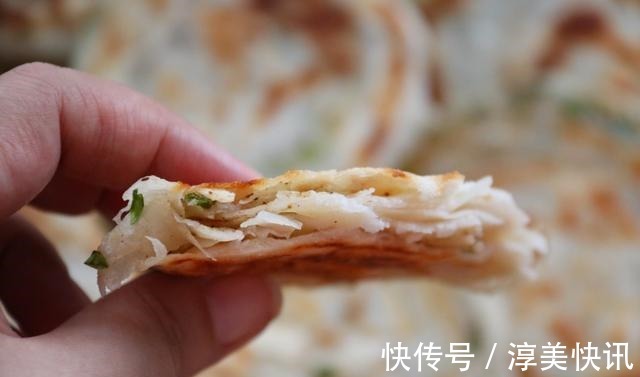 自从学会这饼做法，我家1周1袋面，三天两头做一次，外酥里嫩太香