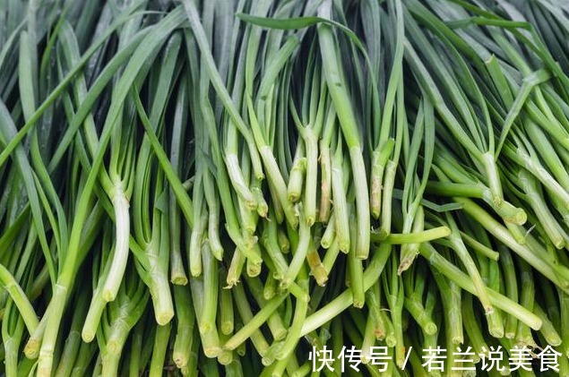 买韭菜，宽叶、窄叶要分清，二者差别大，牢记3不买，轻松买好菜