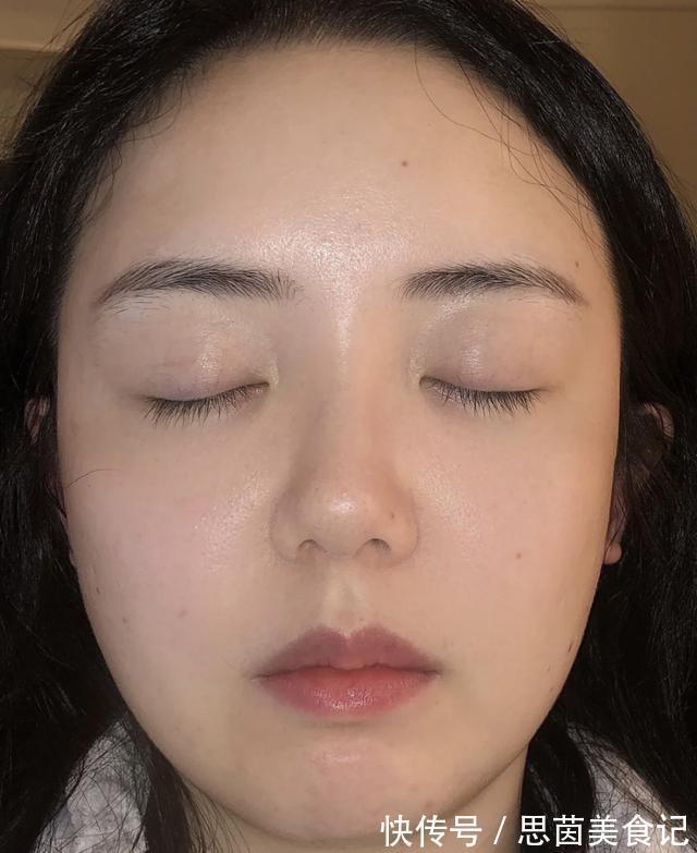 油皮|经常不“洗脸”的女人，皮肤都成什么样了？看这几点就很清楚了